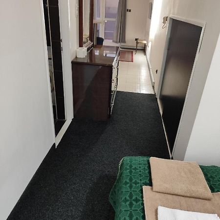 Ferienwohnung Fenix Belgrad Exterior foto