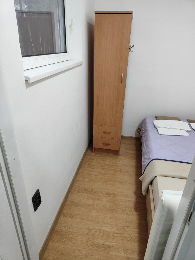 Ferienwohnung Fenix Belgrad Exterior foto